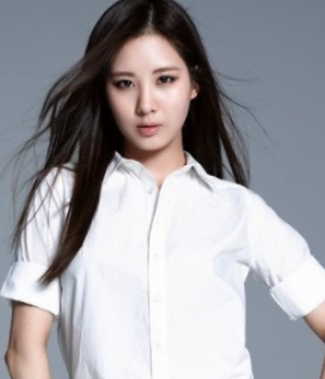 韩系女生直发发型图片 时尚潮流气质少女